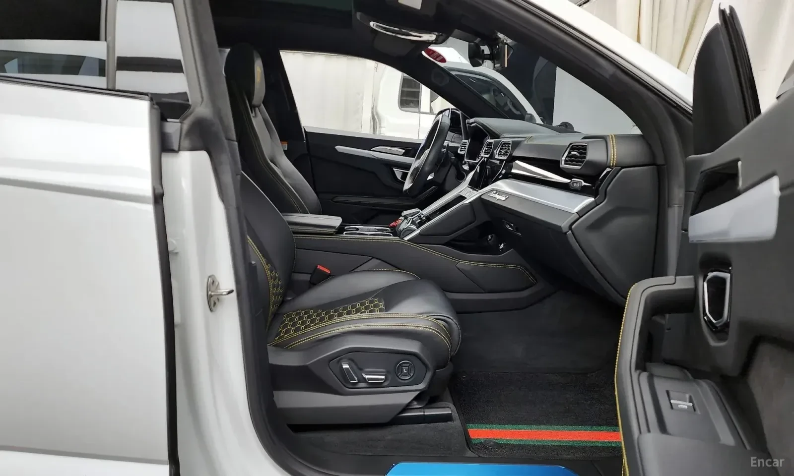 Lamborghini Urus * V8* , снимка 8 - Автомобили и джипове - 54848917
