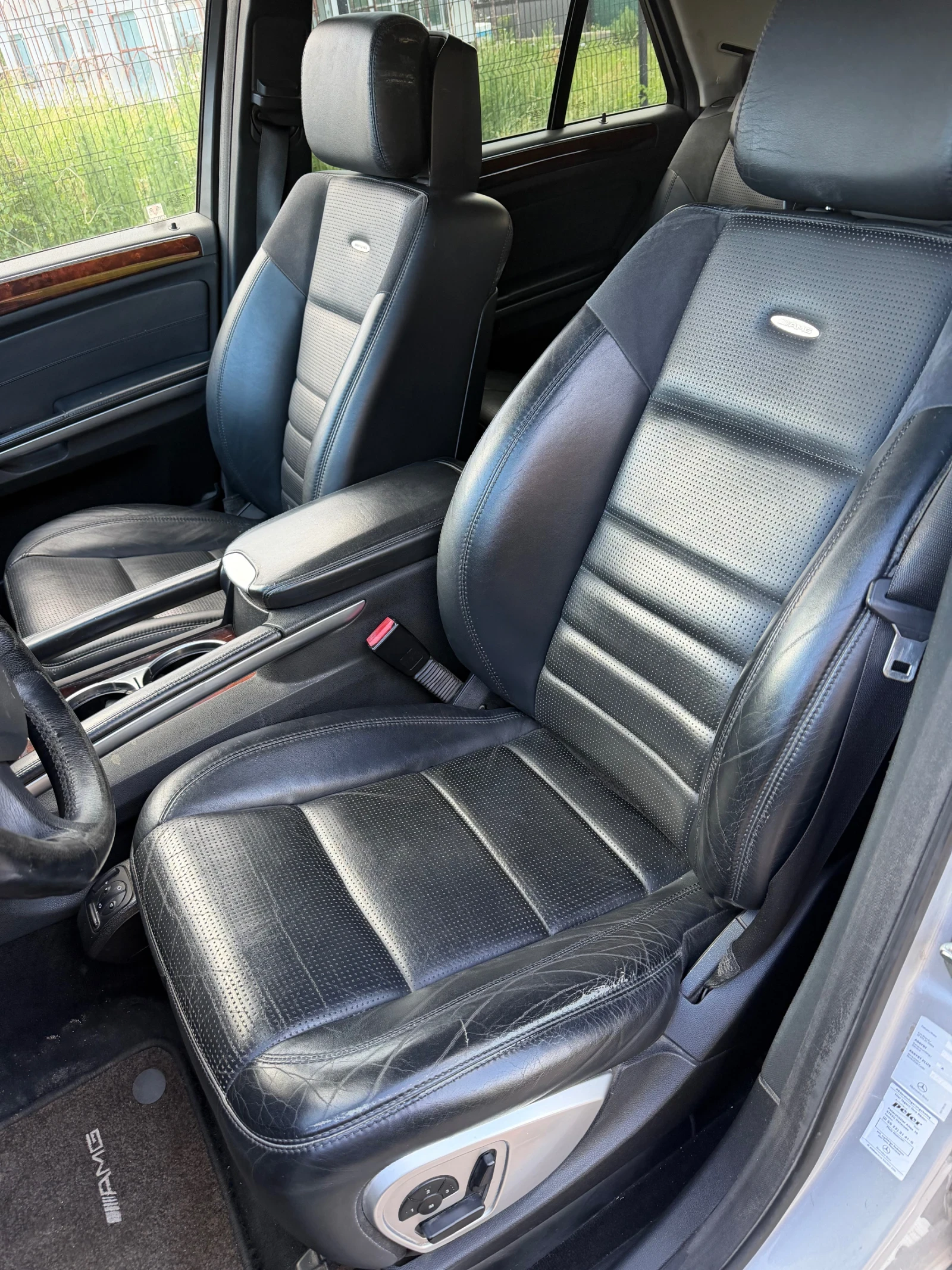 Mercedes-Benz ML 63 AMG Истински 63 AMG Топ Цена, снимка 8 - Автомобили и джипове - 54882806