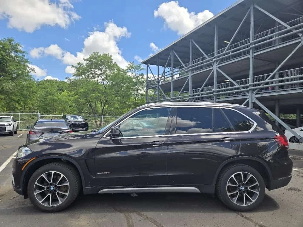 BMW X5 XDRIVE35D * 360 КАМЕРА* ПОДГРЕВИ* ПАНОРАМА* , снимка 3 - Автомобили и джипове - 54906745