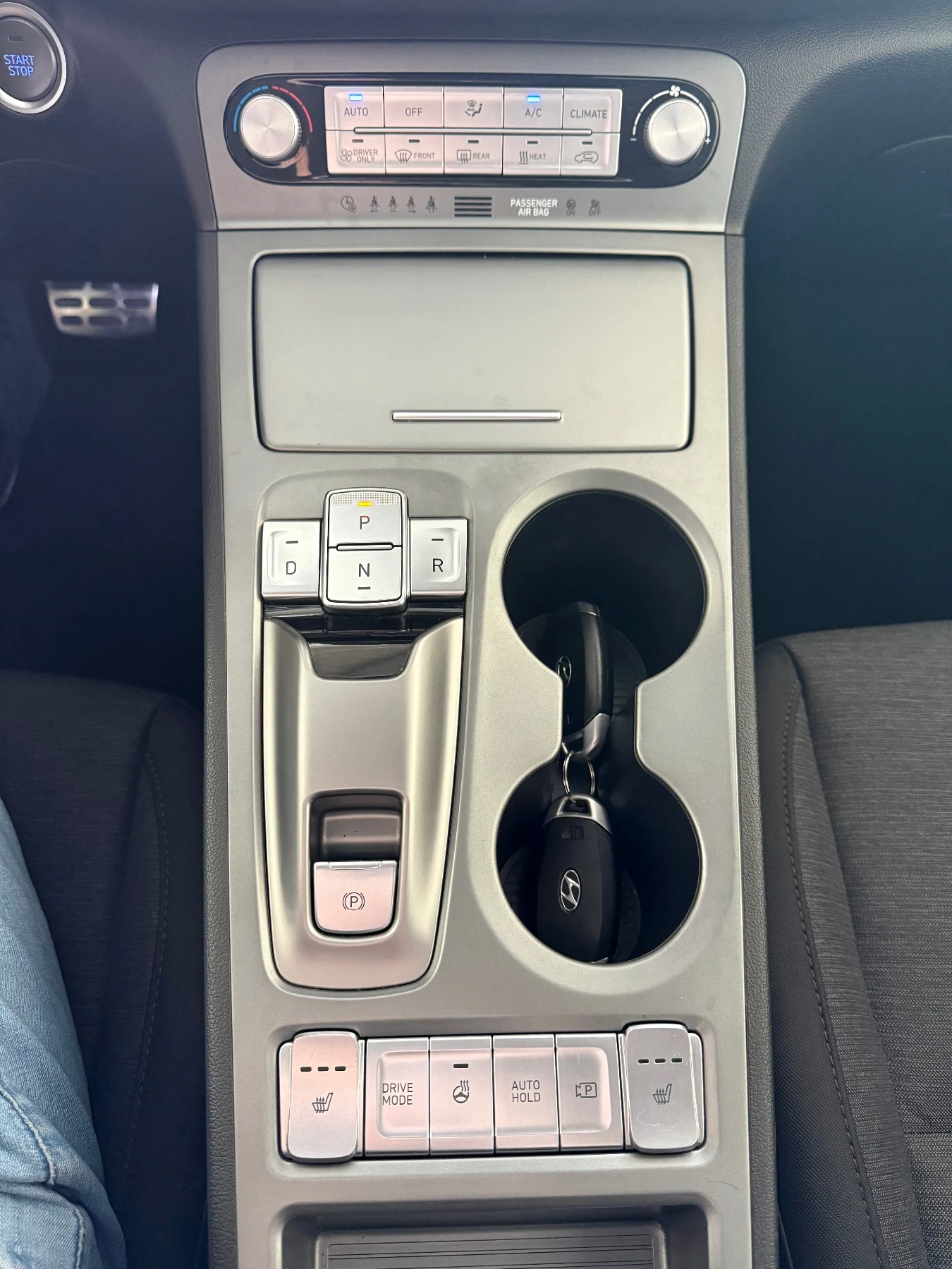 Hyundai Kona, снимка 15 - Автомобили и джипове - 55356825