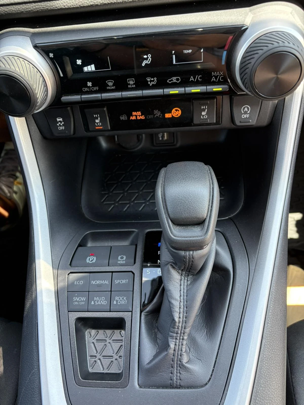 Toyota Rav4, снимка 3 - Автомобили и джипове - 55671775