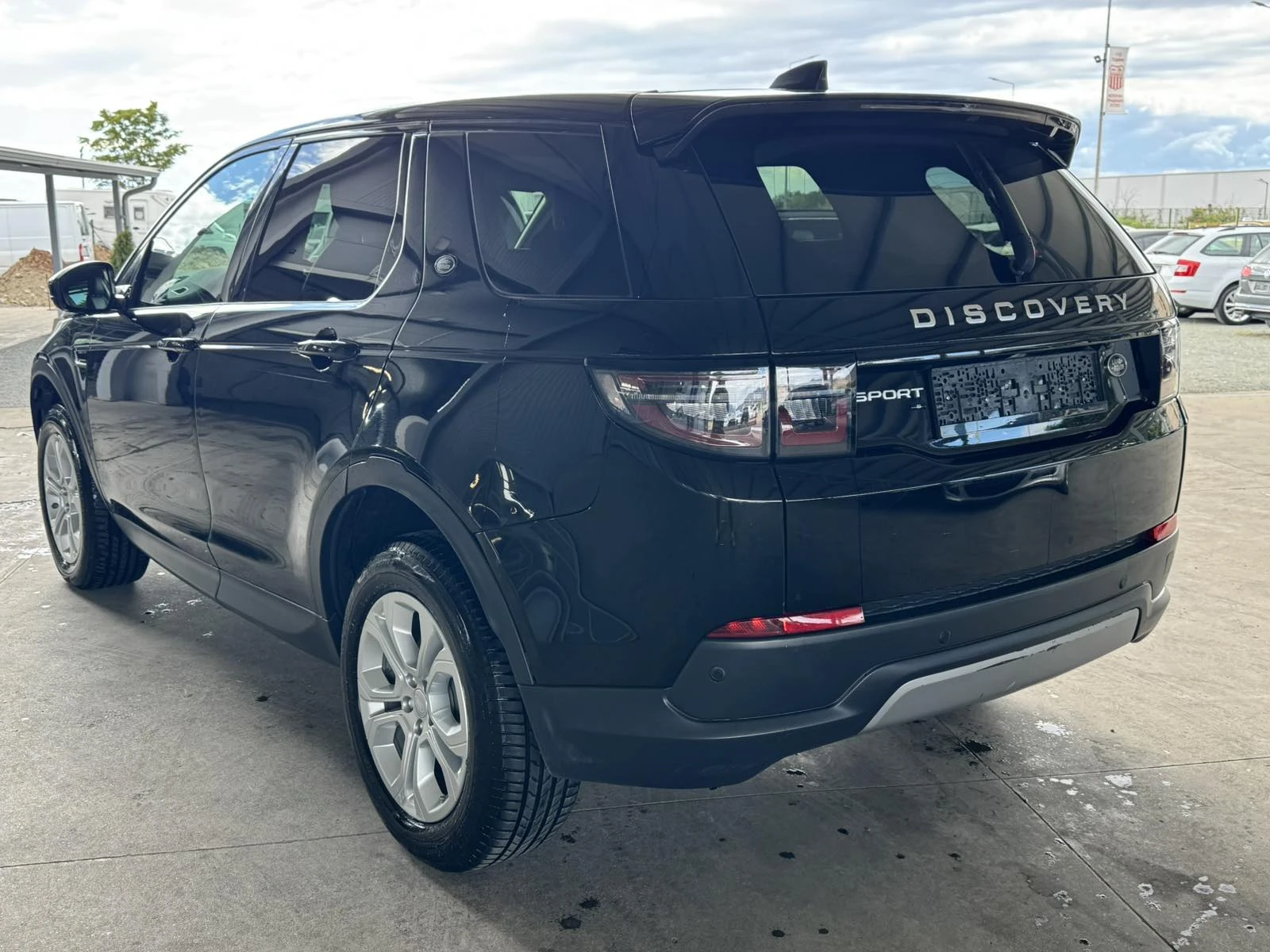 Land Rover Discovery Sport 2.0D* 150ps* 117хл.км* 7м* КОЖА* НАВИ* КАМЕРА, снимка 3 - Автомобили и джипове - 56193416