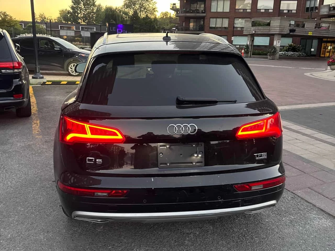 Audi Q5 * Progressiv * CARFAX * АВТОКРЕДИТ* , снимка 4 - Автомобили и джипове - 56210692