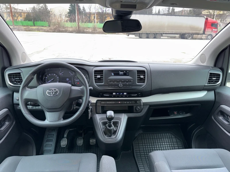Toyota Proace 2.0 HDi 7+ 1, снимка 8 - Бусове и автобуси - 53296507
