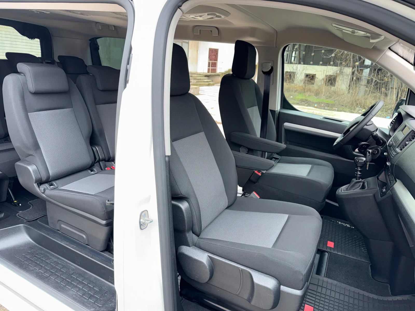 Toyota Proace 2.0 HDi 7+ 1 - изображение 10