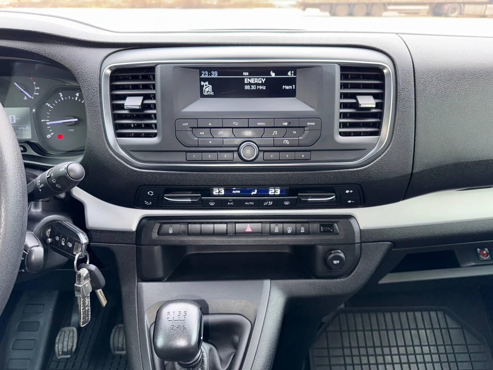 Toyota Proace 2.0 HDi 7+ 1 | Mobile.bg � ����������� 14