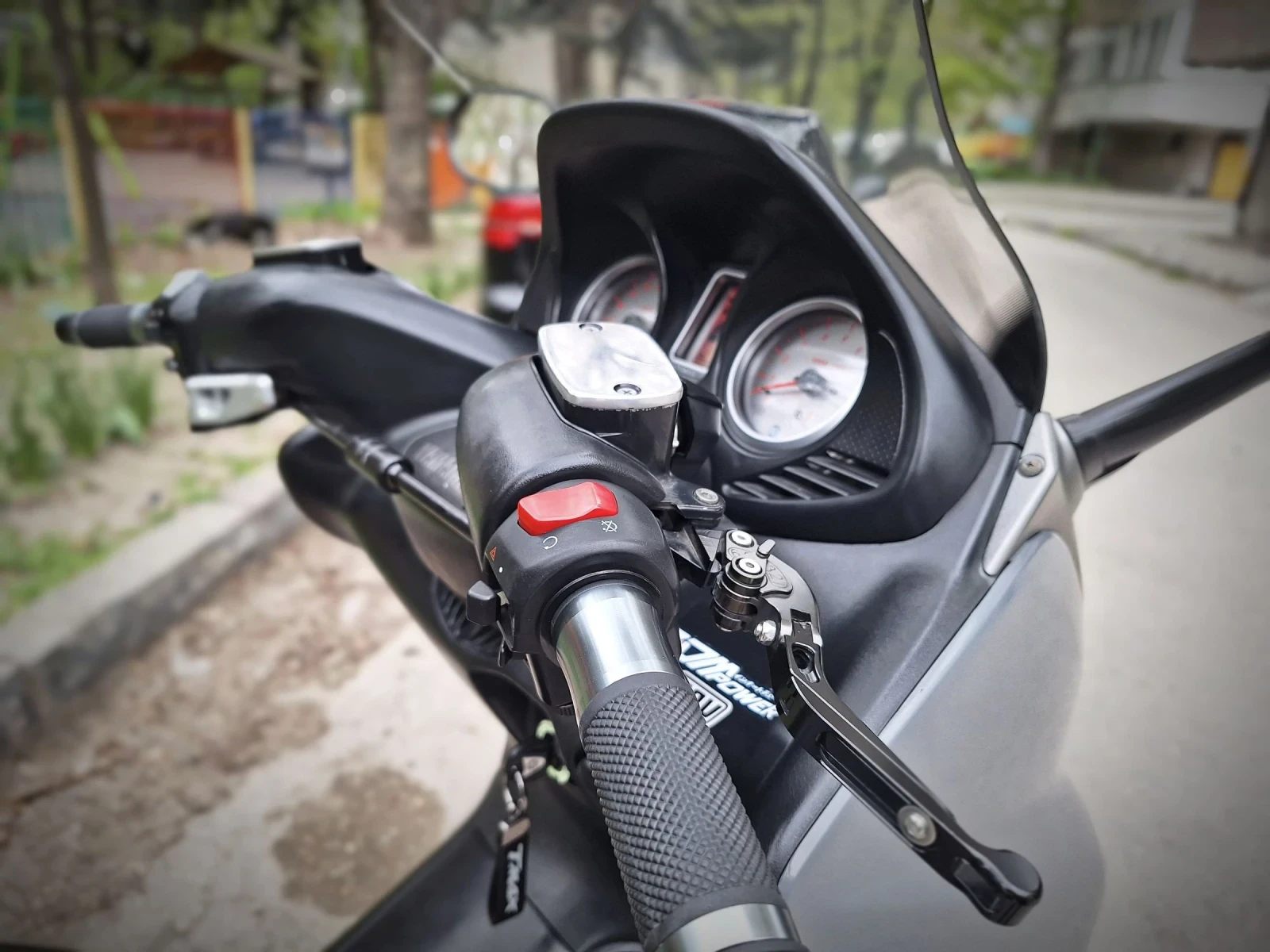 Yamaha T-max 500i - изображение 10