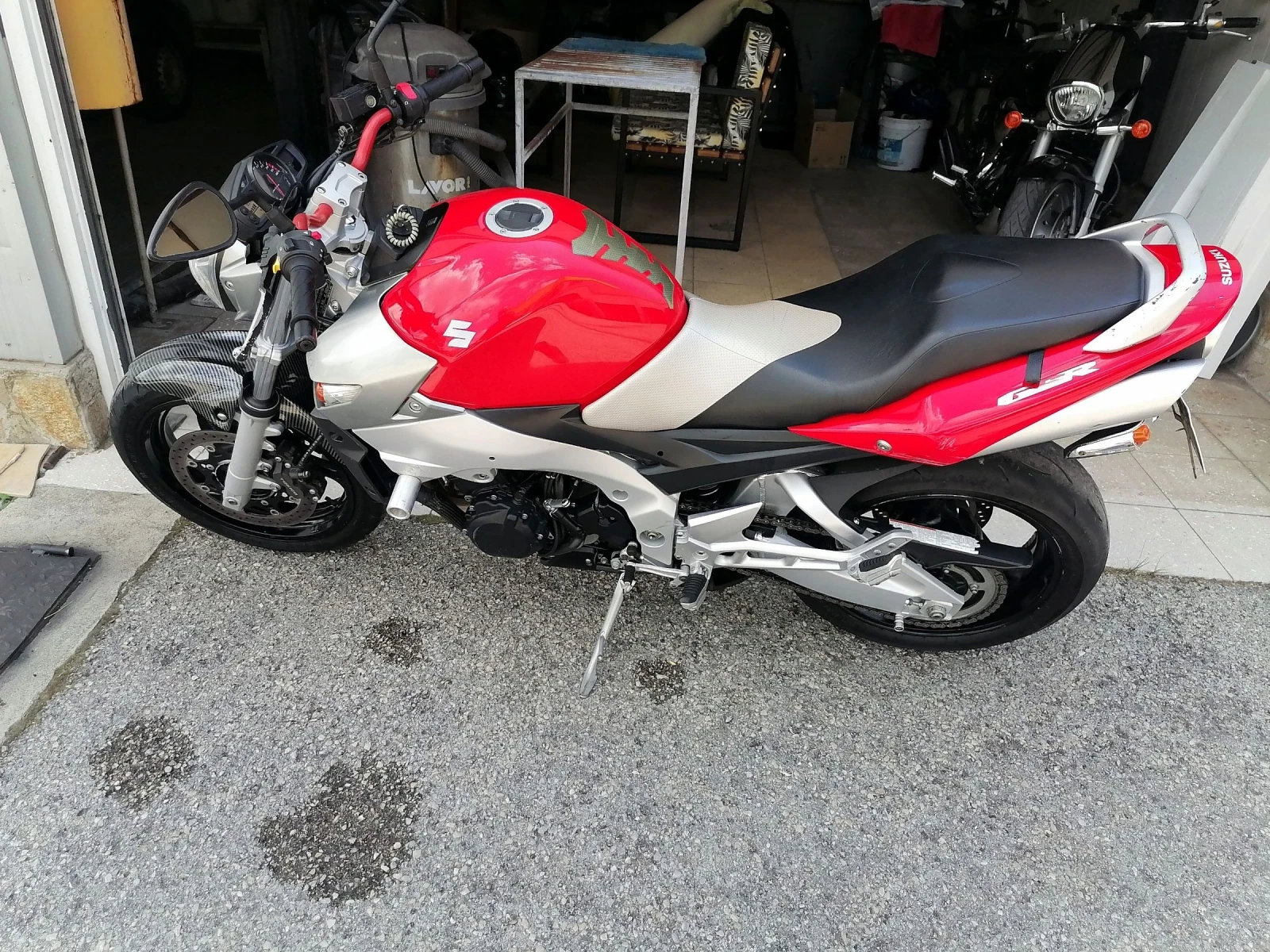 Suzuki Gsr 600, снимка 2 - Мотоциклети и мототехника - 55445147