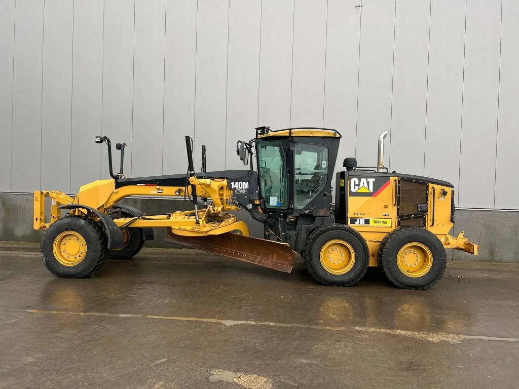 Грейдери Cat 140 M AWD | Mobile.bg — изображение 1
