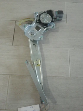 Ел машинка стъкло (стъклоповдигач) предна дясна Грейт Уол Волекс Ц30