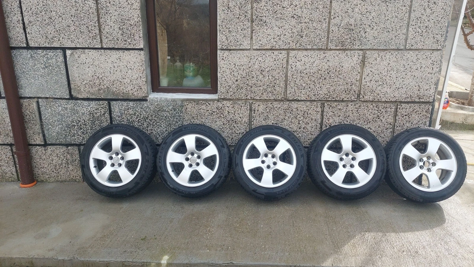���� � ������ 205/55R16 �� ����� | Mobile.bg � ����������� 4