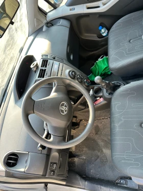 Toyota Yaris 1.0 бензин, снимка 5