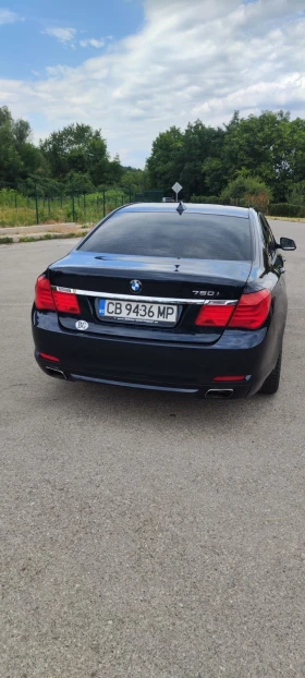 BMW 750, снимка 2