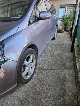 Mitsubishi Grandis Mitsubishi grandis 2.4 165 kc газ - изображение 1