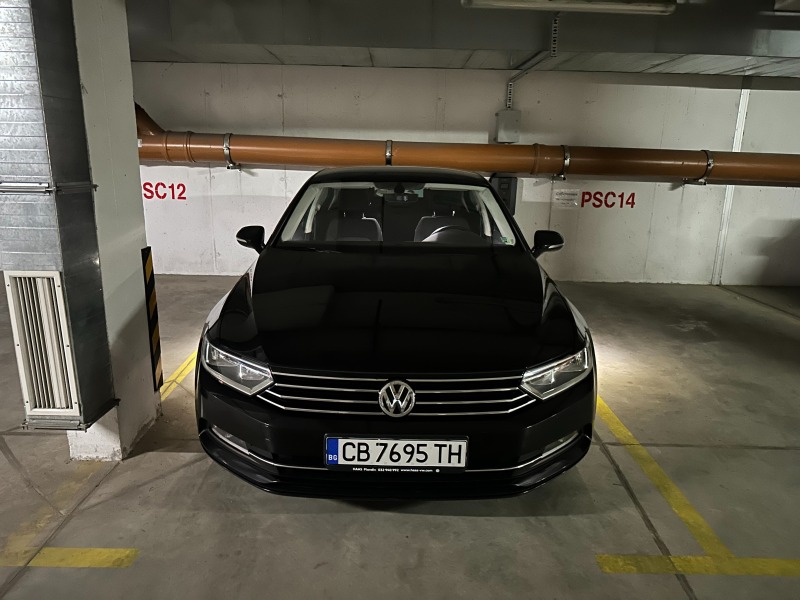 VW Passat, снимка 14 - Автомобили и джипове - 46380622