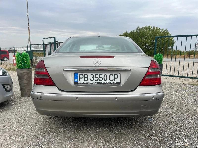 Mercedes-Benz E 220 Автомат, регистриран, вс.платено, снимка 5 - Автомобили и джипове - 47255116