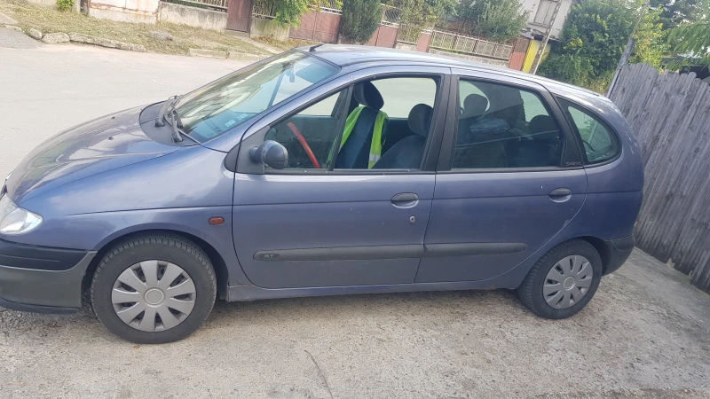 Renault Scenic 1, 6, снимка 1 - Автомобили и джипове - 47363693