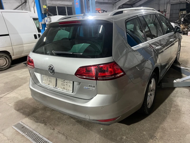 VW Golf 1.4TGI, снимка 1 - Автомобили и джипове - 48208161