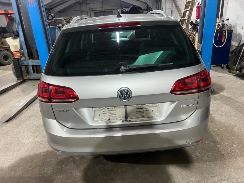 VW Golf 1.4TGI, снимка 2 - Автомобили и джипове - 48208161