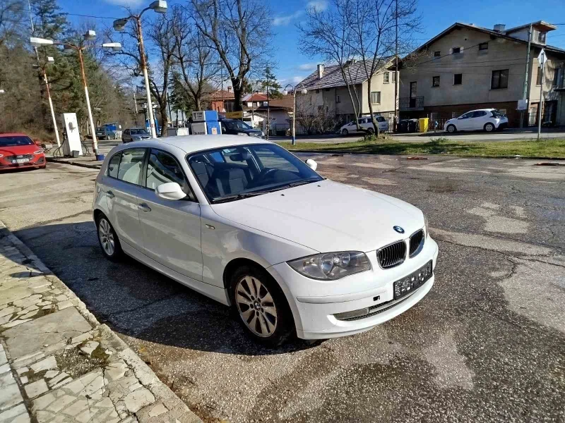 BMW 118 D, снимка 2 - Автомобили и джипове - 48370776