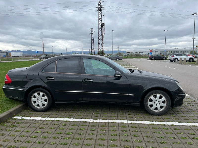 Mercedes-Benz E 350 4 Matic Avantgarde Facelift, снимка 2 - Автомобили и джипове - 50676617