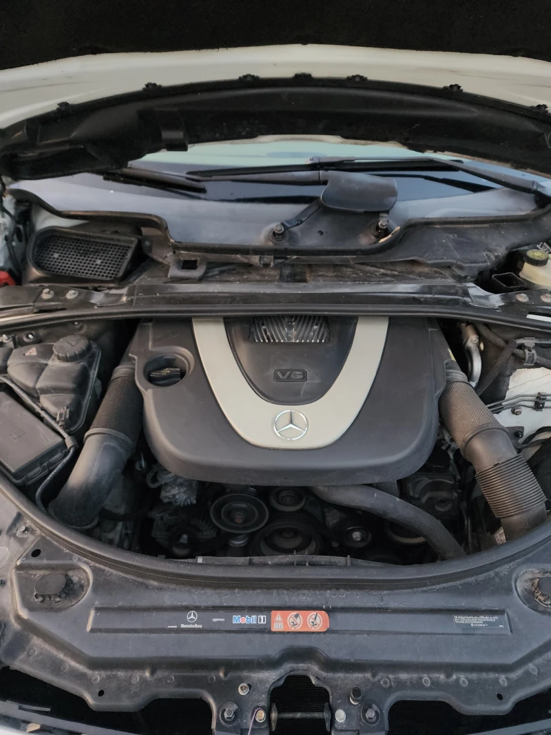 Mercedes-Benz R 350 Long AMG Harman, снимка 16 - Автомобили и джипове - 51914338