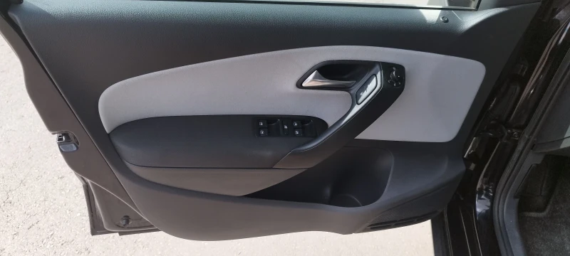 VW Polo Cross Polo 1.6 90hp, снимка 5 - Автомобили и джипове - 52554508