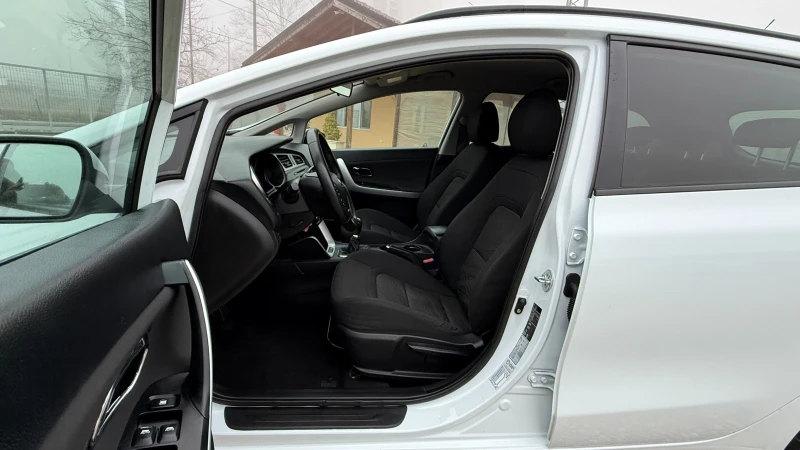 Kia Ceed 1.4CRDI/90кс/Face/EURO 5B/6скорости/ВНОС ИТАЛИЯ, снимка 14 - Автомобили и джипове - 52854858