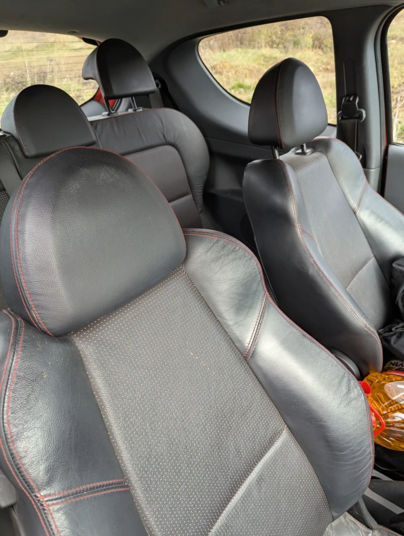 Mitsubishi Colt Десен волан