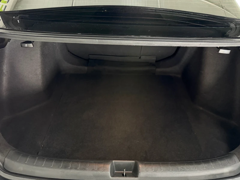 Honda Civic SPORT 2.0, снимка 17 - Автомобили и джипове - 53329212