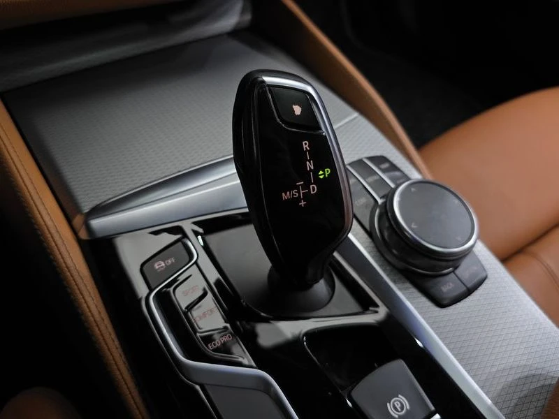BMW 520 520d M Sport package| 190к.с.| ВКЛ.ТЕХНОТЕСТ, снимка 9 - Автомобили и джипове - 55573584