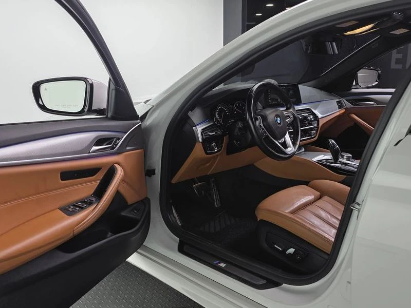 BMW 520 520d M Sport package| 190к.с.| ВКЛ.ТЕХНОТЕСТ, снимка 10 - Автомобили и джипове - 55573584