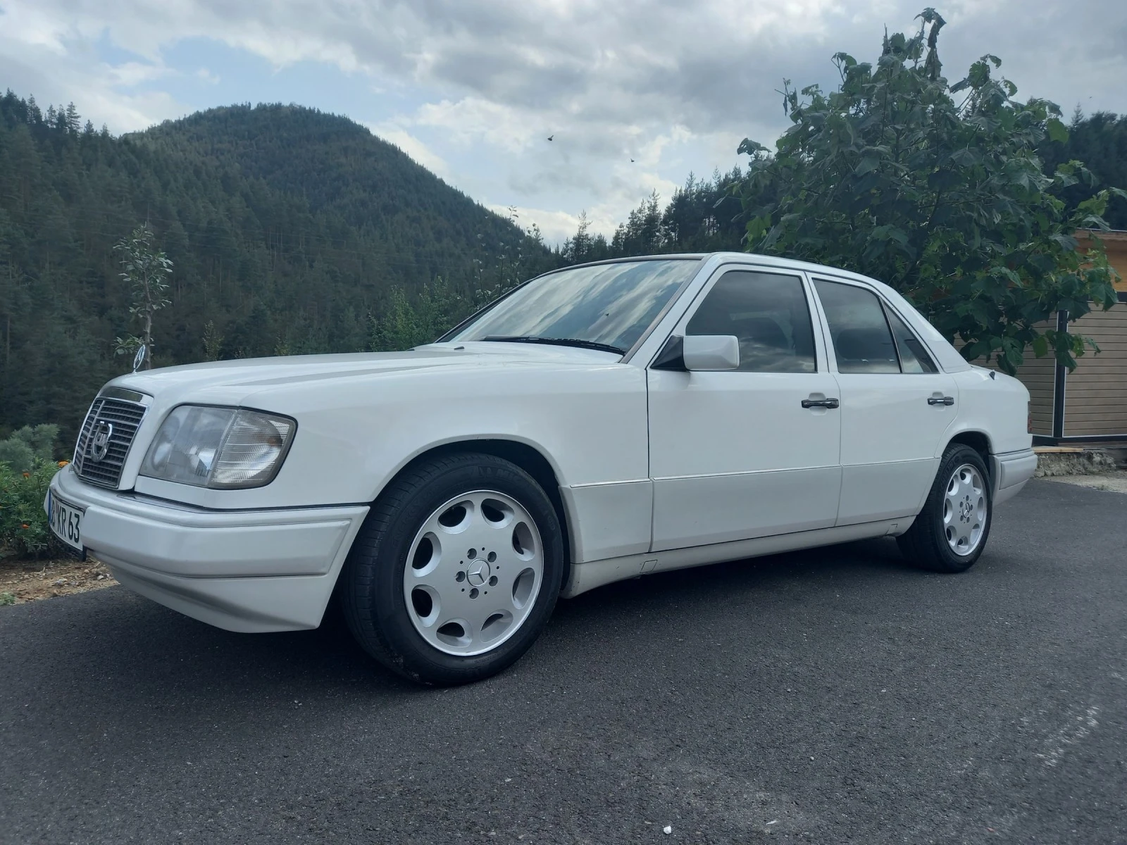 Mercedes-Benz E 200 W 124 - изображение 6