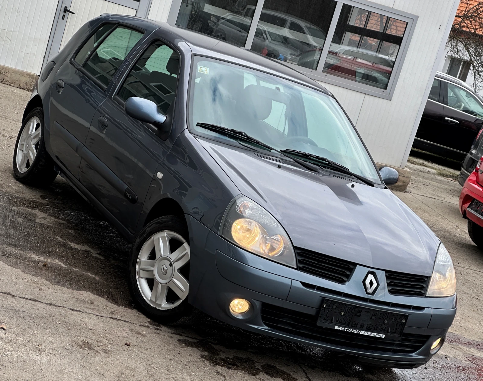 Renault Clio 1.5dCi* КЛИМА - изображение 3