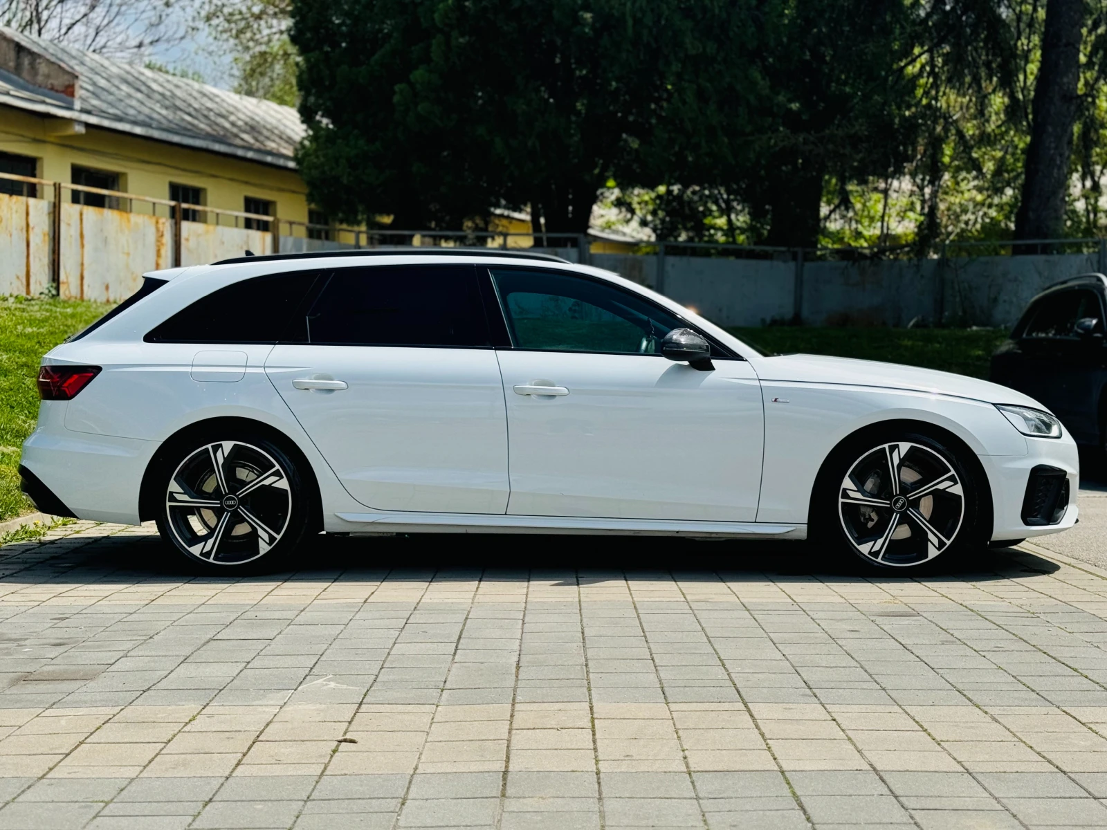 Audi A4  - изображение 2