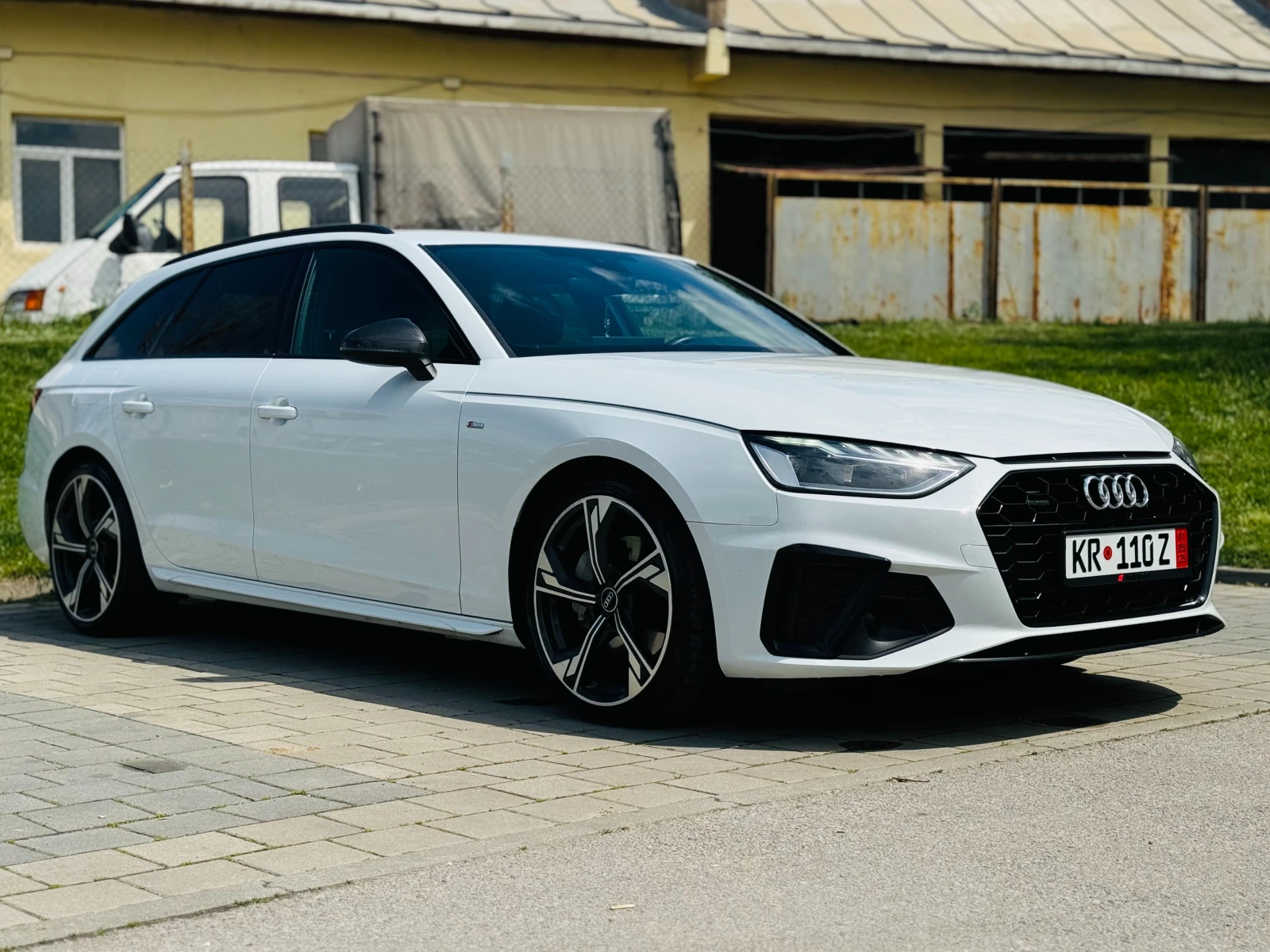 Audi A4 AVANT/40TDI/S-LINE/MATRIX/NAVI/CAM/ - изображение 2