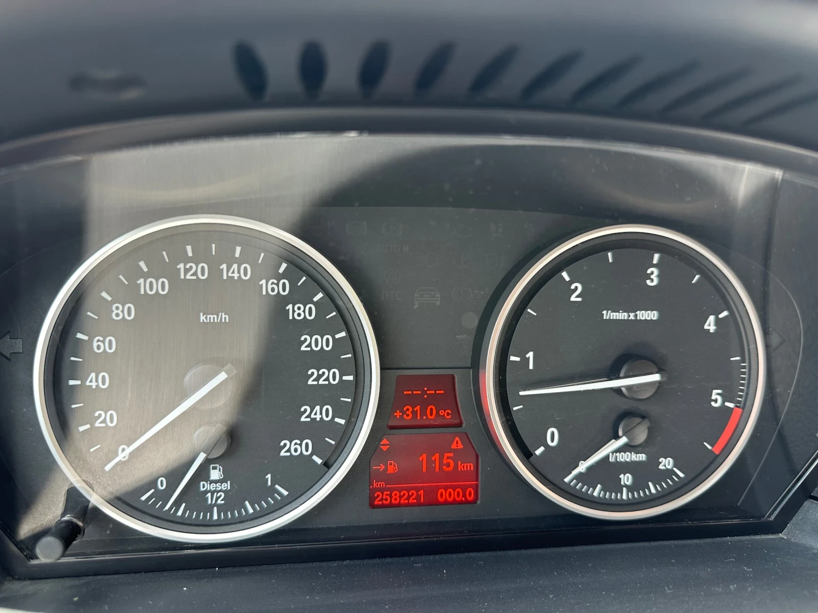 BMW 525 3.0D FULL M-PACK - изображение 9