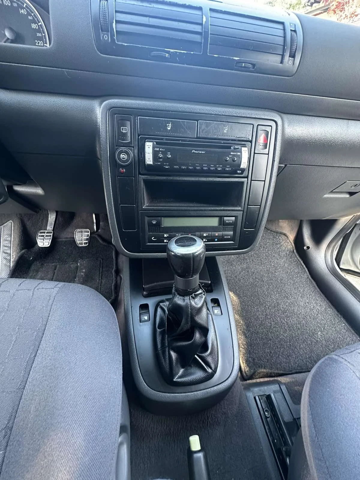 Seat Alhambra  - изображение 10