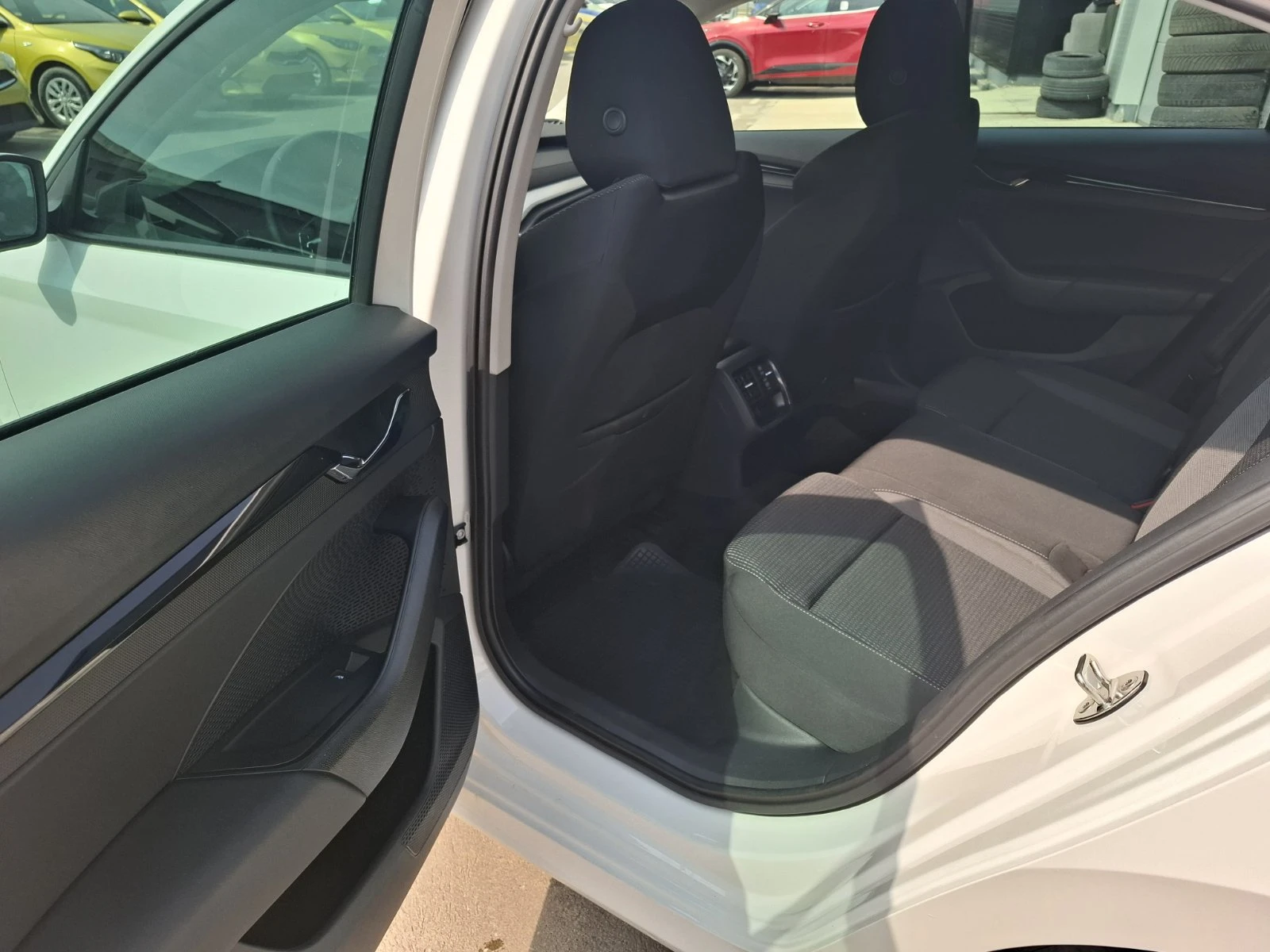 Skoda Octavia 1.5 tsi - изображение 7
