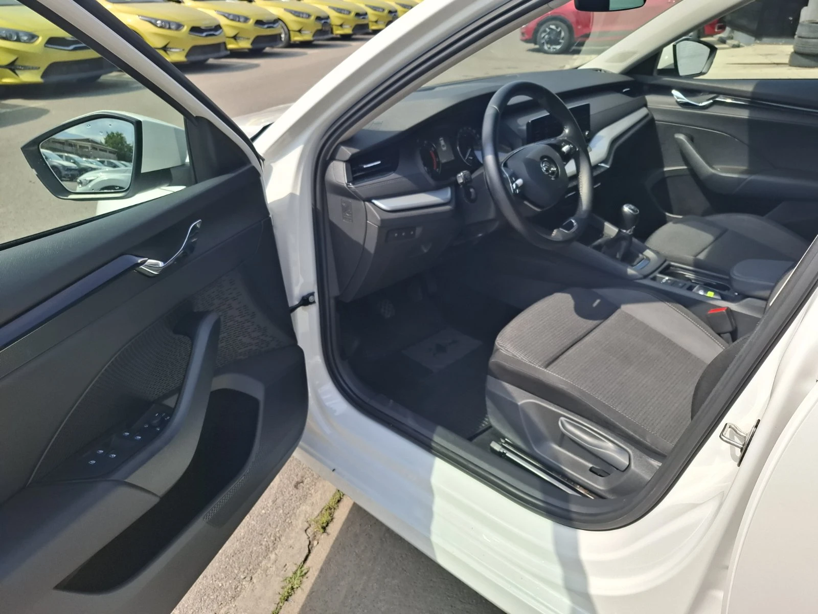 Skoda Octavia 1.5 tsi - изображение 9