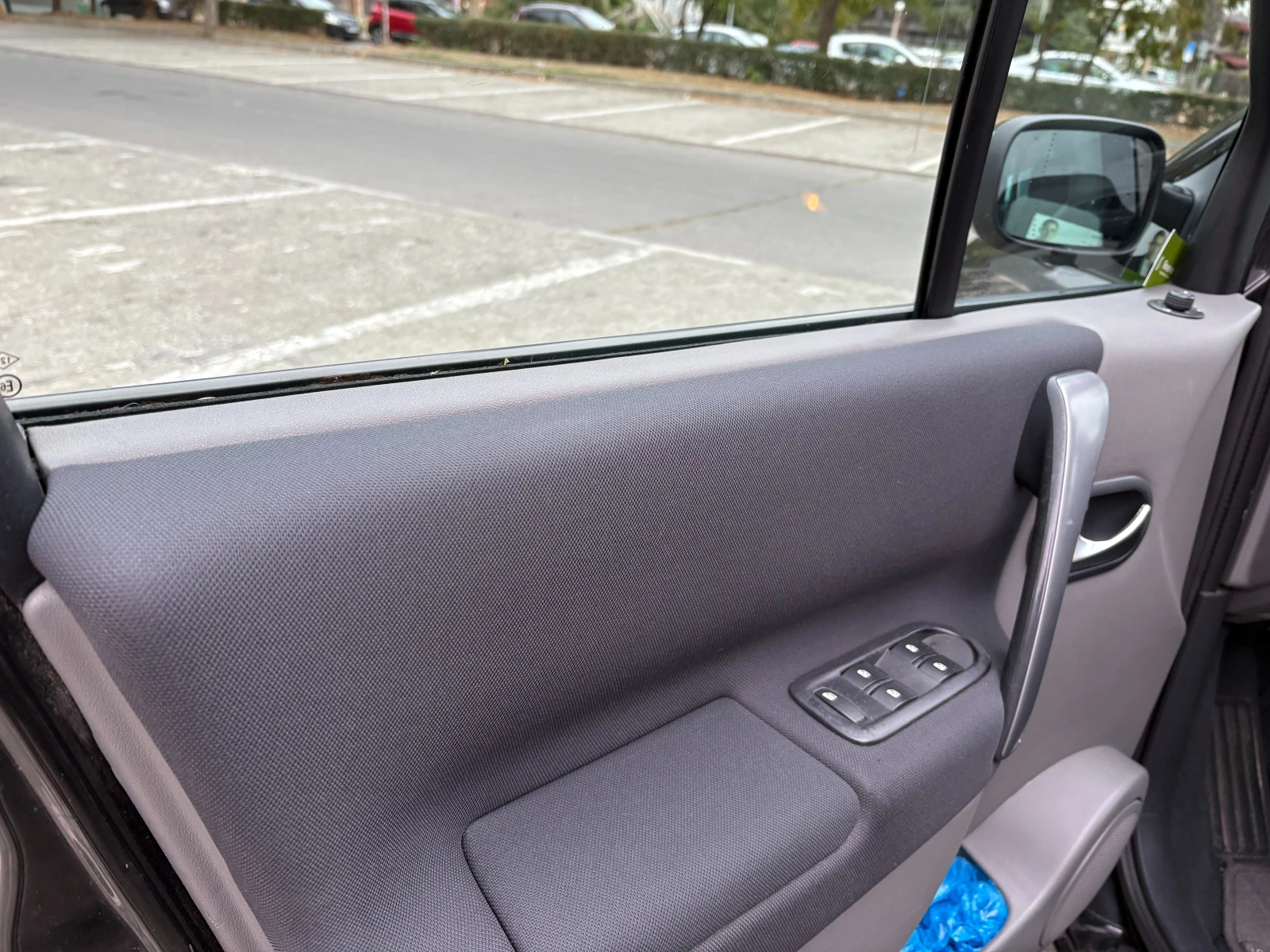 Renault Grand scenic 1.9 DTI Keyless go - изображение 9