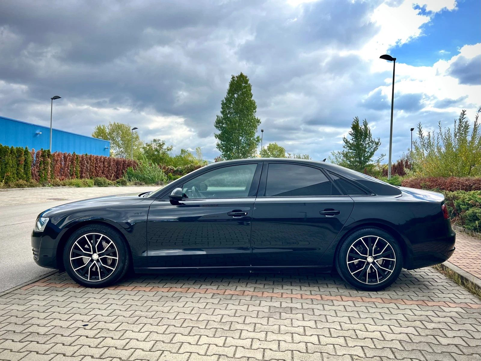 Audi A8 3.0TDI-Сервизна история-Лизинг Уникредит по 545 лв - изображение 4