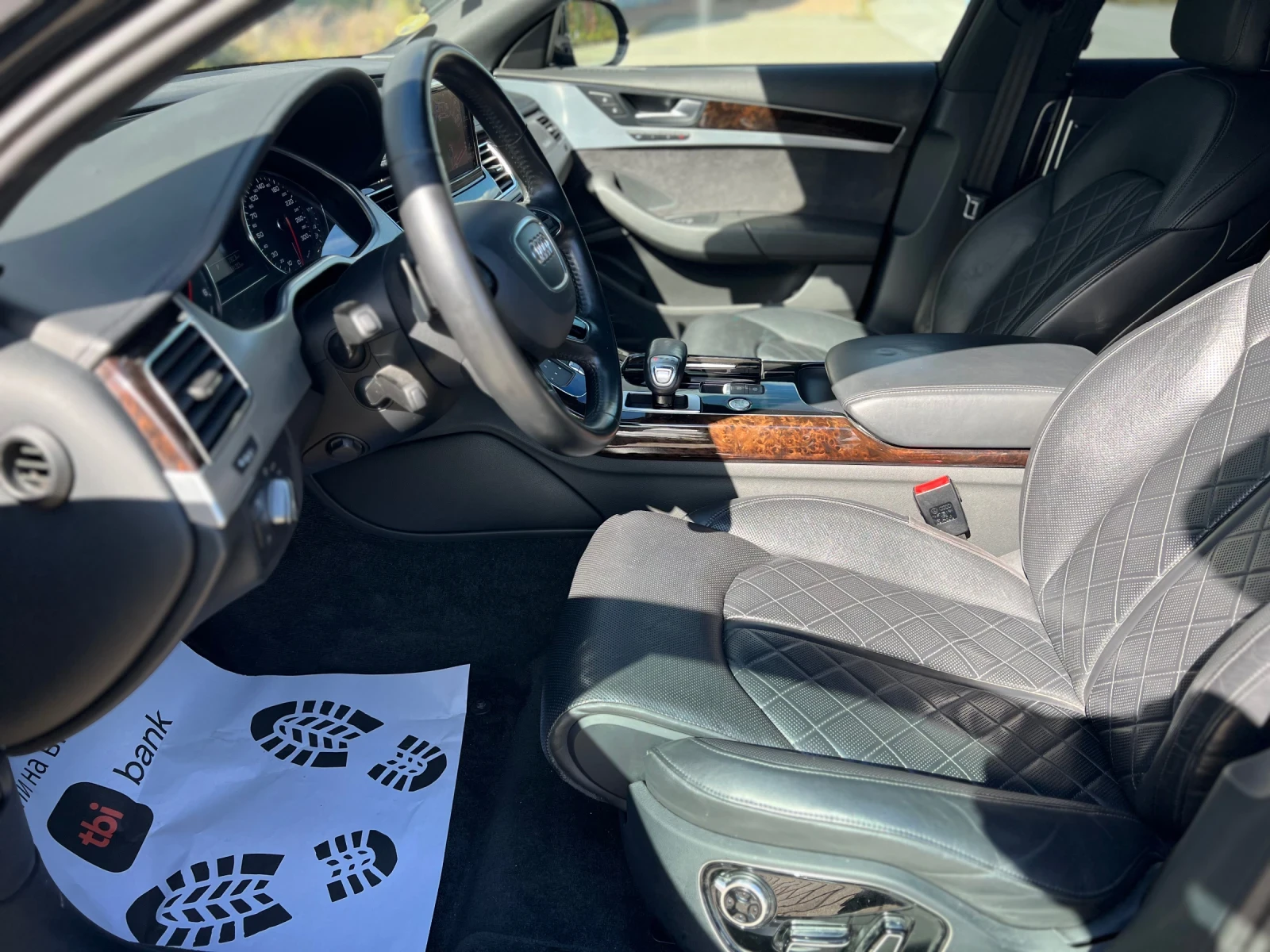 Audi A8 3.0TDI-Сервизна история-Лизинг Уникредит по 545 лв - изображение 9