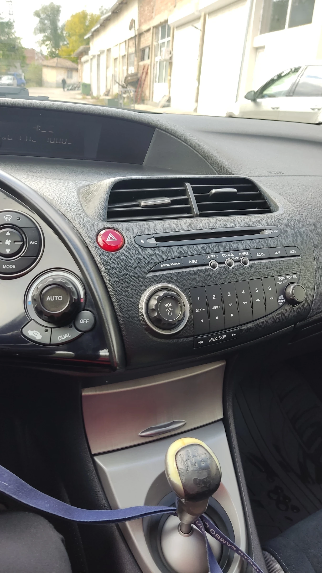 Honda Civic 8 - изображение 7