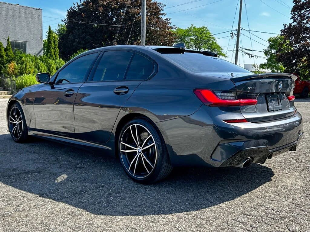 BMW 330 * АВТО КРЕДИТ* ЦЕНА ДО БГ * СЕРВИЗНА ИСТОРИЯ *  - изображение 7
