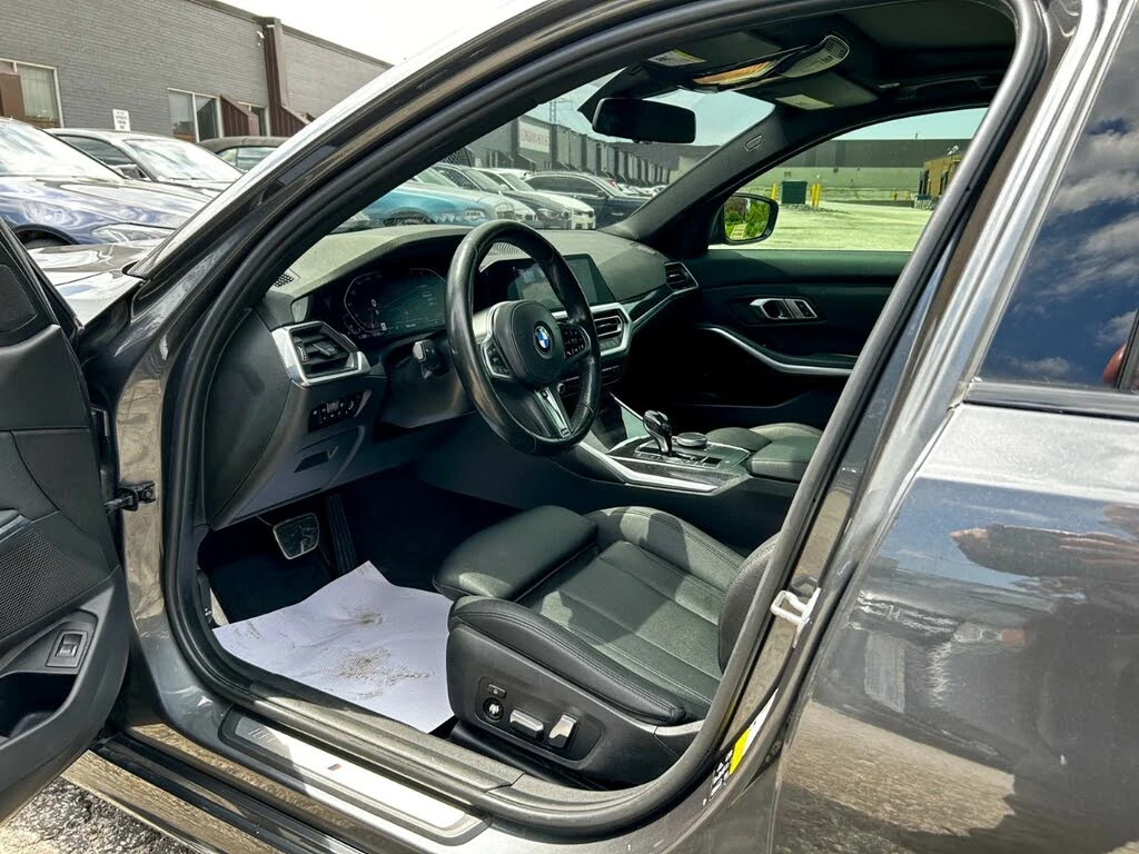 BMW 330 *  *    *   *  | Mobile.bg   11