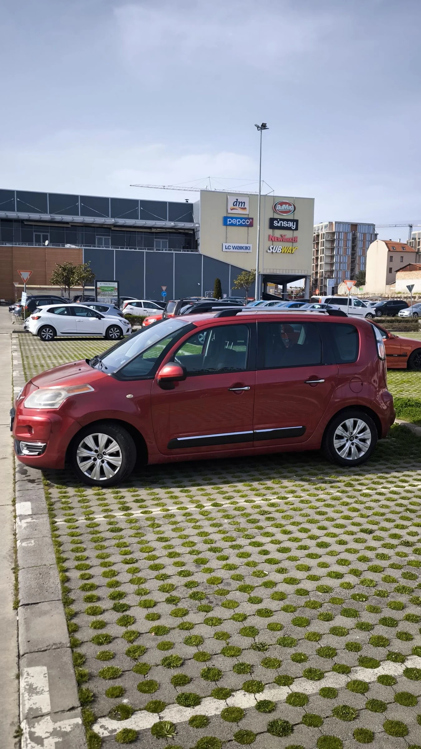Citroen C3 Picasso, снимка 4 - Автомобили и джипове - 54195449