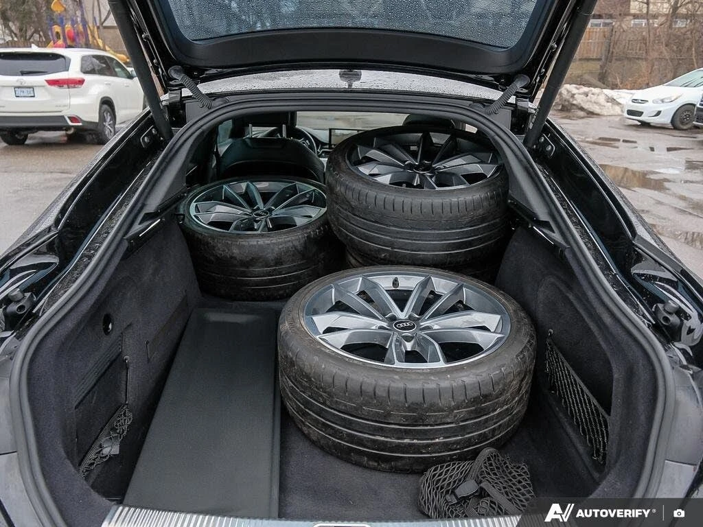 Audi A5 Sportback* Technik* АвтоКредит* (ЦЕНА ДО БГ), снимка 7 - Автомобили и джипове - 54002148