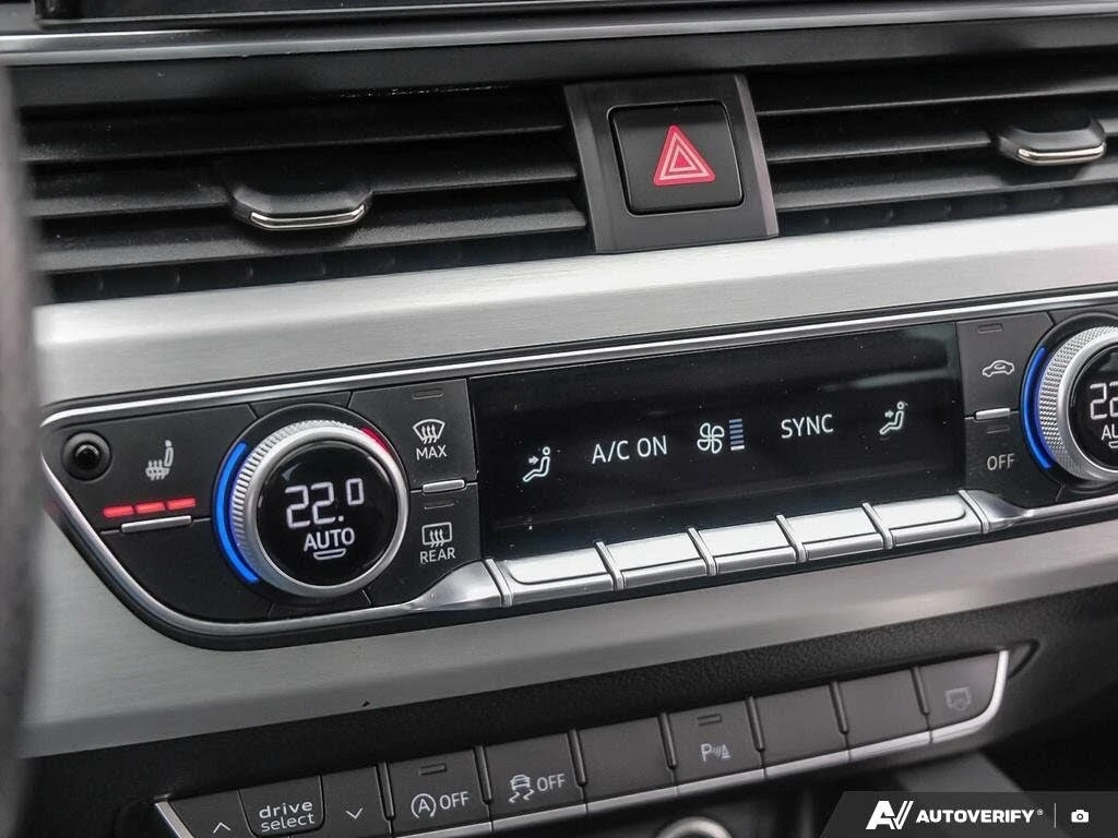 Audi A5 Sportback* Technik* АвтоКредит* (ЦЕНА ДО БГ), снимка 14 - Автомобили и джипове - 54002148