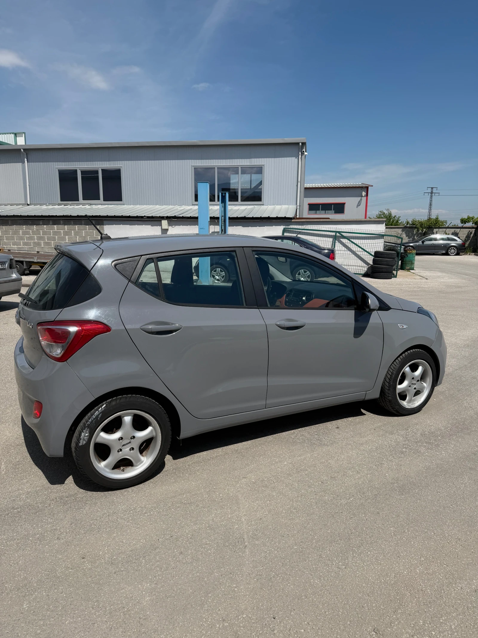 Hyundai I10, снимка 2 - Автомобили и джипове - 54456762